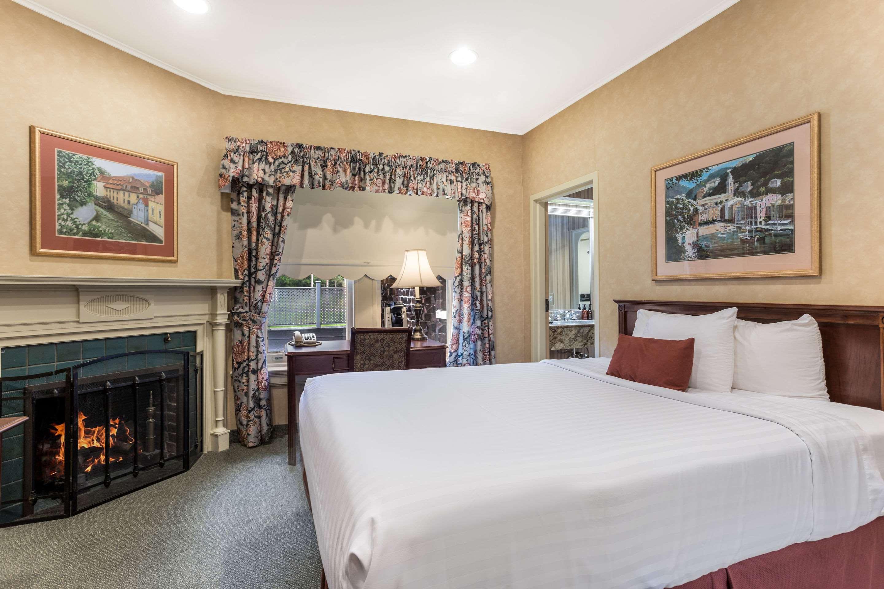 Traditions Hotel & Spa, Ascend Hotel Collection Johnson City Eksteriør billede