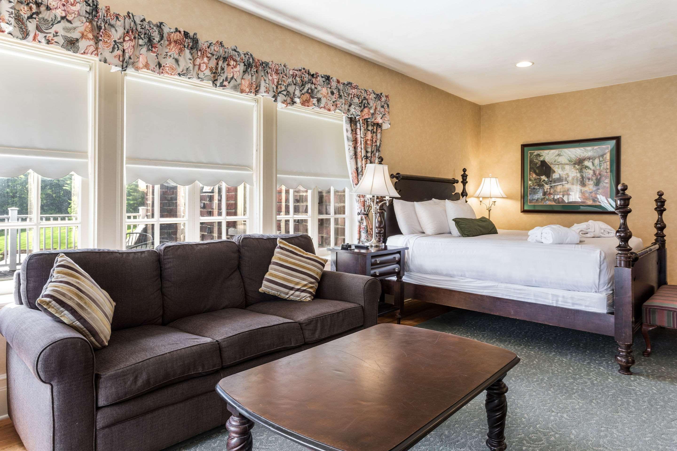 Traditions Hotel & Spa, Ascend Hotel Collection Johnson City Eksteriør billede