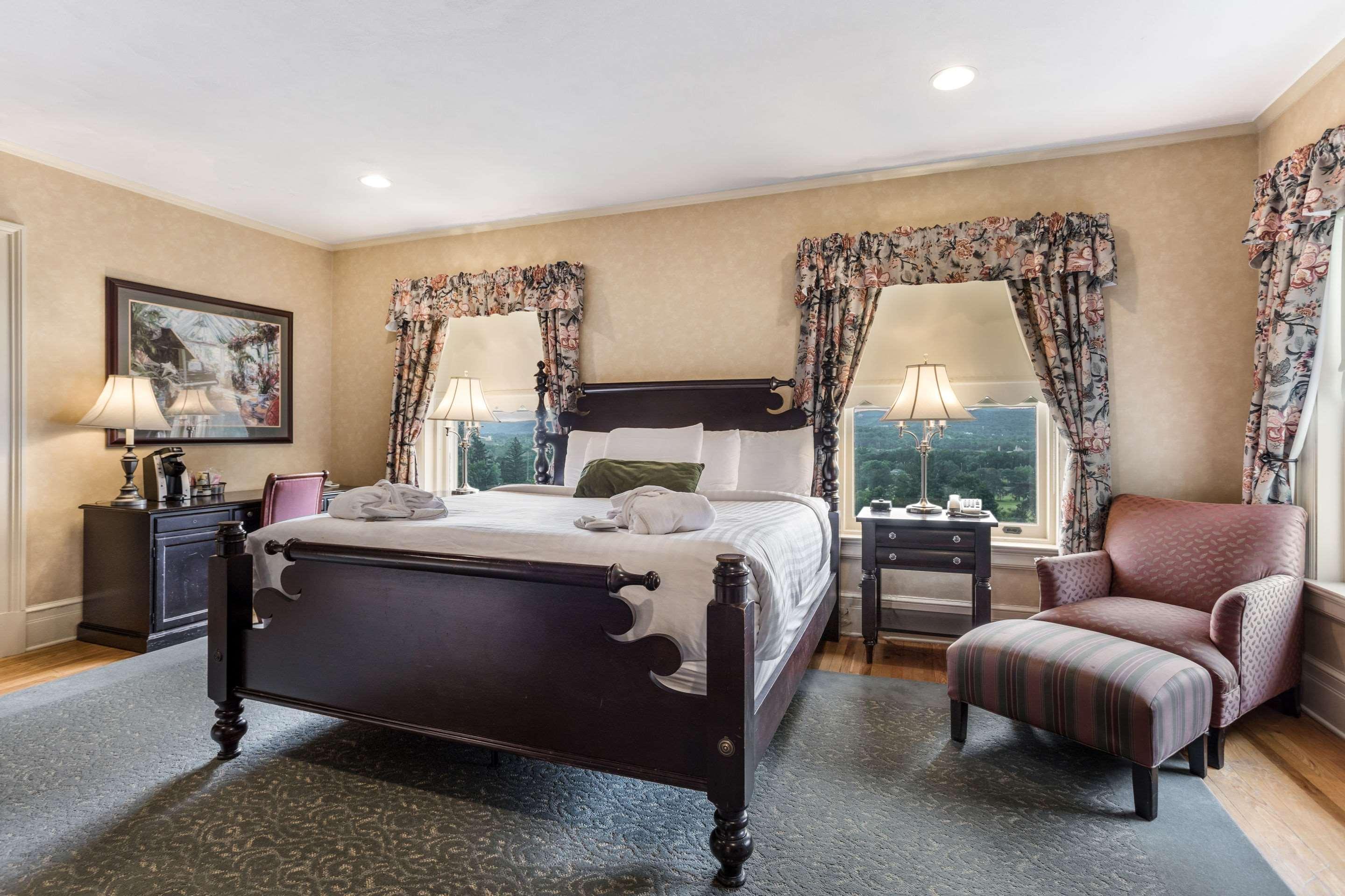 Traditions Hotel & Spa, Ascend Hotel Collection Johnson City Eksteriør billede