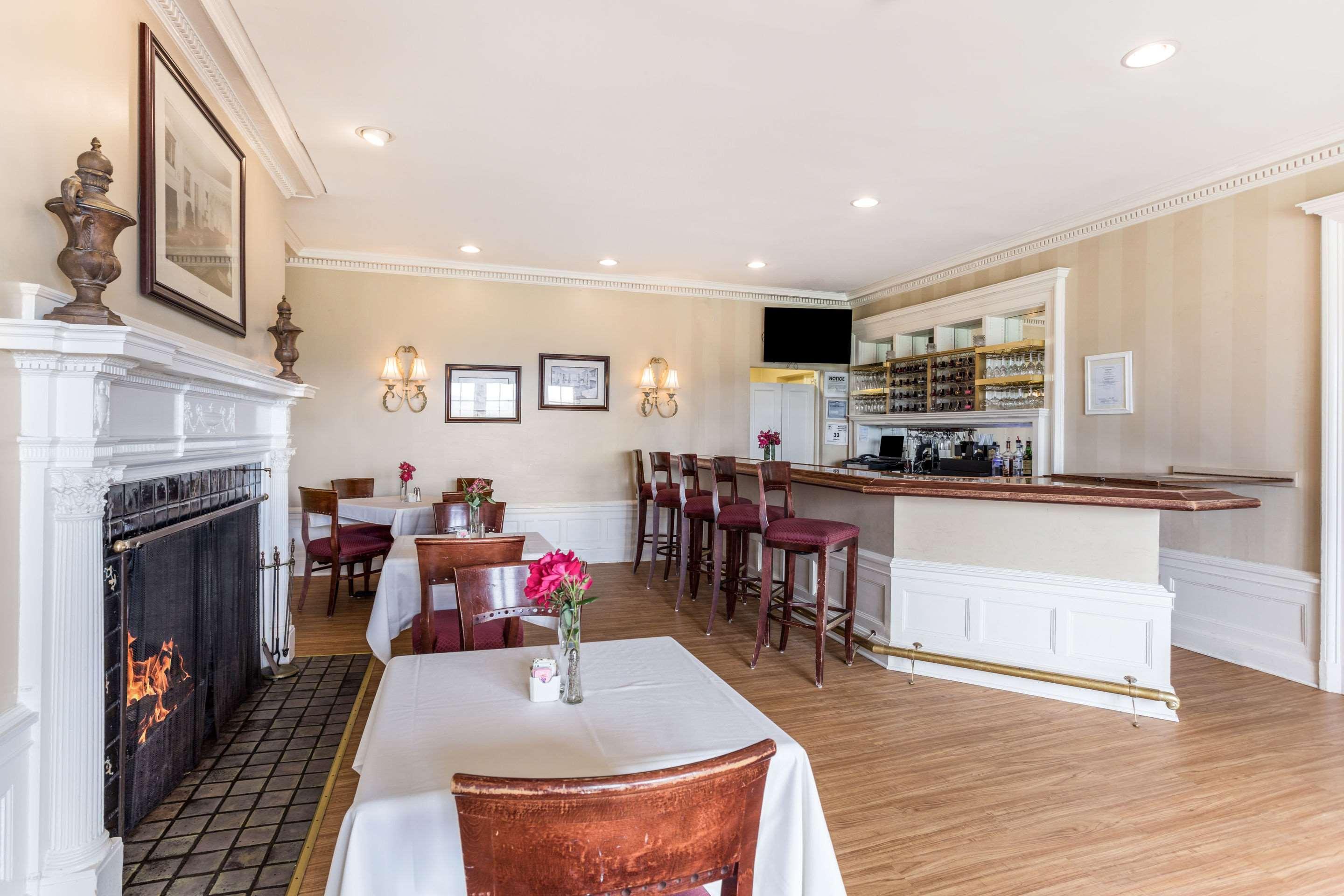 Traditions Hotel & Spa, Ascend Hotel Collection Johnson City Eksteriør billede