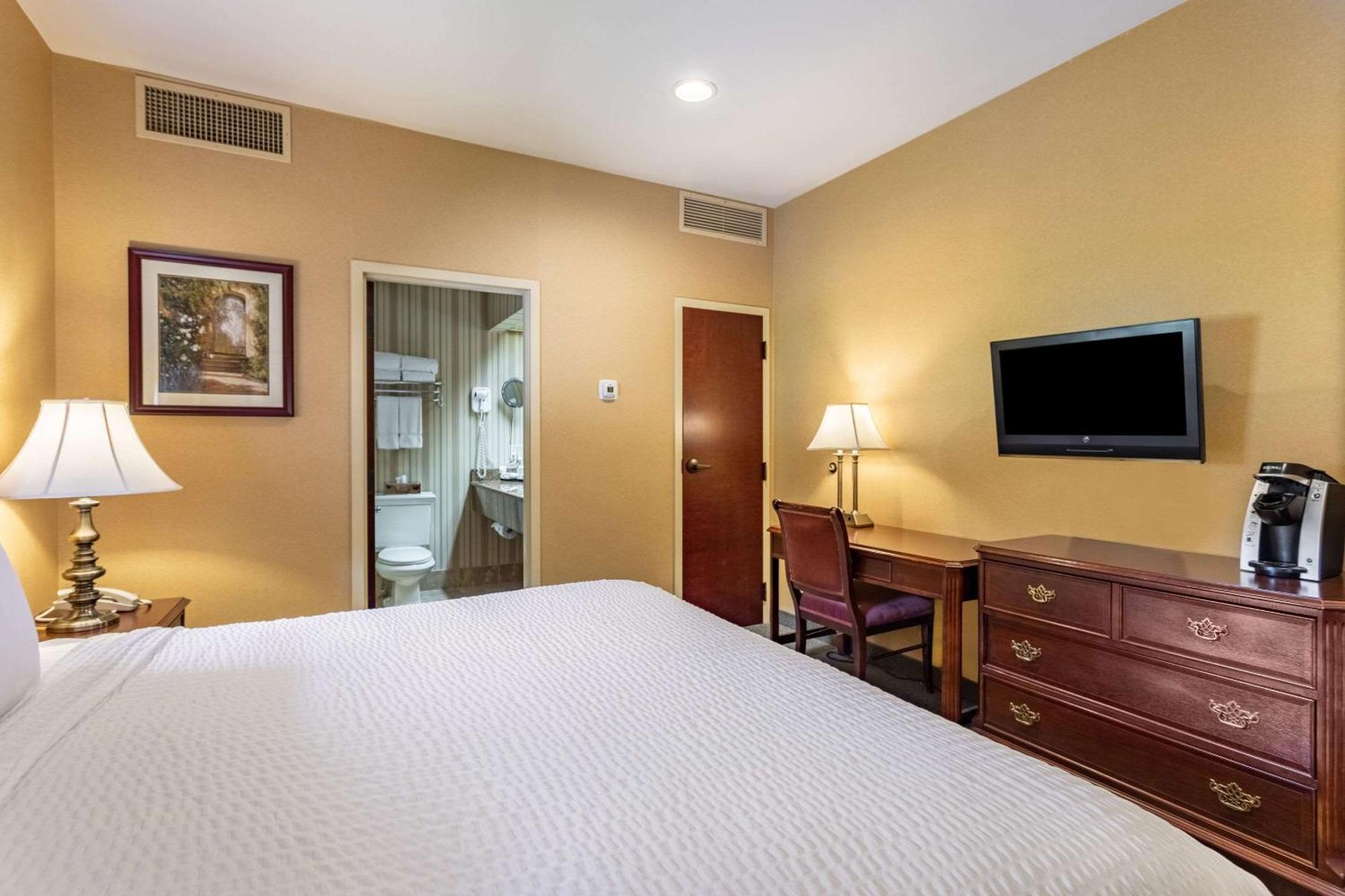 Traditions Hotel & Spa, Ascend Hotel Collection Johnson City Eksteriør billede
